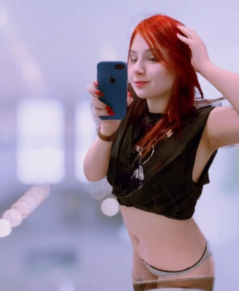 Молодая, сексуальная и страстная красотка ждет тебя для ярких встреч. Не упусти возможность окунуться в мир наслаждений вместе со мной. Гарантирую конфиденциальность и безудержное удовольствие. 1004, 19 лет