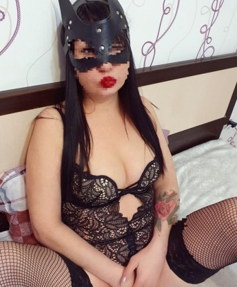 с положительными отзывами от моих постоянных клиентов. У меня есть множество услуг, чтобы погрузить тебя в мир наслаждений. Моя опытность позволяет мне всегда сделать время, проведенное со мной, незабываемым. Встречи со мной будут наполнены страстью и энергией, и ты будешь чувствовать себя особенным. У меня есть фото, чтобы ты мог оценить мою красоту и женственность. Жду, чтобы сделать Москву твоим счастливым городом. 💋 13268, 30 лет