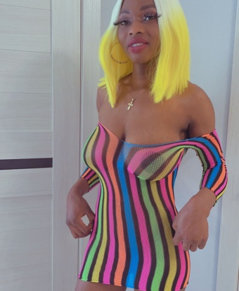 Я - креативная, нежная и опытная индивидуалка, готовая побаловать тебя своим умением. Я буду твоей лучшей фантазией, которая станет реальностью. Встречусь с тобой в Москве, где мое уютное гнездышко ждет. Я готова удовлетворить все твои сокровенные желания и подарить тебе незабываемые ощущения. Мои услуги разнообразны и отзывы о моей работе говорят сами за себя. Доверься моим ловким рукам и я помогу тебе расслабиться и получить настоящее наслаждение. Приходи ко мне и я окуну тебя в мир нежности и эмоций. Фото в моем профиле - это даже лучше, чем в реальности. Жду тебя уже с нетерпением, чтобы устроить настоящий феерический праздник для наших чувств! 💋🌟🔥 3338, 21 год