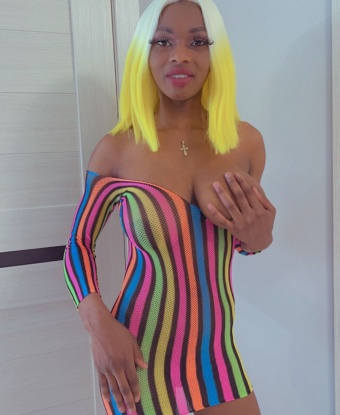 Я - креативная, нежная и опытная индивидуалка, готовая побаловать тебя своим умением. Я буду твоей лучшей фантазией, которая станет реальностью. Встречусь с тобой в Москве, где мое уютное гнездышко ждет. Я готова удовлетворить все твои сокровенные желания и подарить тебе незабываемые ощущения. Мои услуги разнообразны и отзывы о моей работе говорят сами за себя. Доверься моим ловким рукам и я помогу тебе расслабиться и получить настоящее наслаждение. Приходи ко мне и я окуну тебя в мир нежности и эмоций. Фото в моем профиле - это даже лучше, чем в реальности. Жду тебя уже с нетерпением, чтобы устроить настоящий феерический праздник для наших чувств! 💋🌟🔥 3338, 21 год