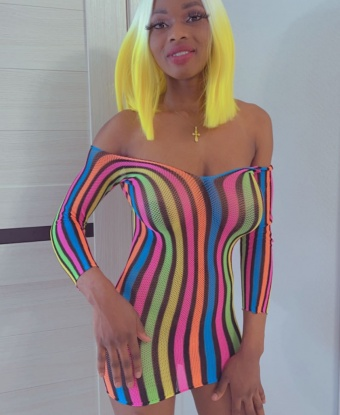 Я - креативная, нежная и опытная индивидуалка, готовая побаловать тебя своим умением. Я буду твоей лучшей фантазией, которая станет реальностью. Встречусь с тобой в Москве, где мое уютное гнездышко ждет. Я готова удовлетворить все твои сокровенные желания и подарить тебе незабываемые ощущения. Мои услуги разнообразны и отзывы о моей работе говорят сами за себя. Доверься моим ловким рукам и я помогу тебе расслабиться и получить настоящее наслаждение. Приходи ко мне и я окуну тебя в мир нежности и эмоций. Фото в моем профиле - это даже лучше, чем в реальности. Жду тебя уже с нетерпением, чтобы устроить настоящий феерический праздник для наших чувств! 💋🌟🔥 3338, 21 год