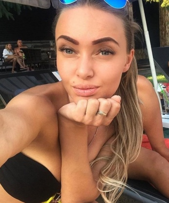 Молодая и игривая красотка приглашает в гости состоятельного мужчину для незабываемого времяпровождения. Гарантирую приятные впечатления и полное воплощение твоих фантазий! 9195, 22 года