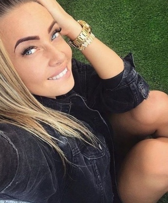 Молодая и игривая красотка приглашает в гости состоятельного мужчину для незабываемого времяпровождения. Гарантирую приятные впечатления и полное воплощение твоих фантазий! 9195, 22 года